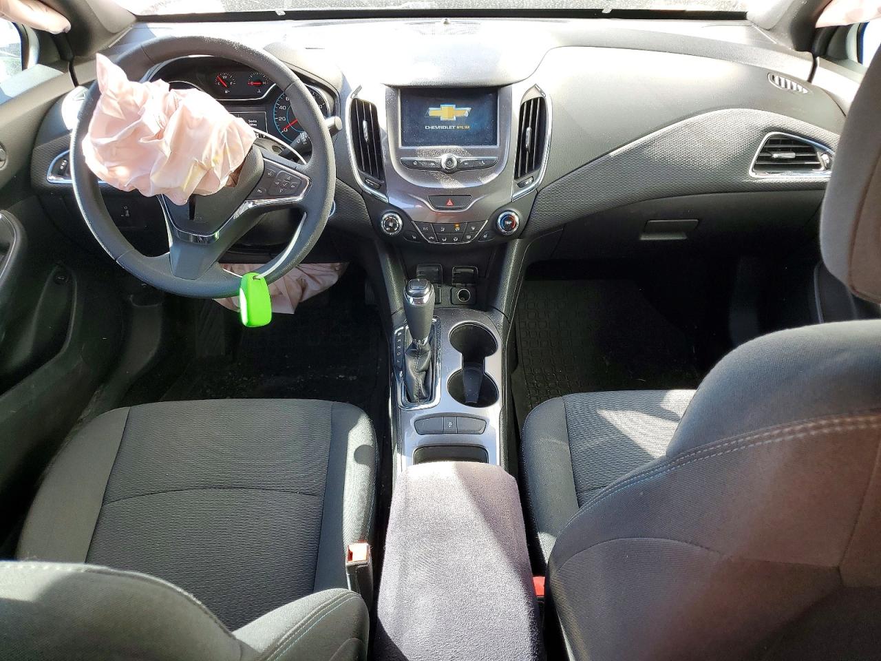 2017 CHEVROLET CRUZE LT photo 8