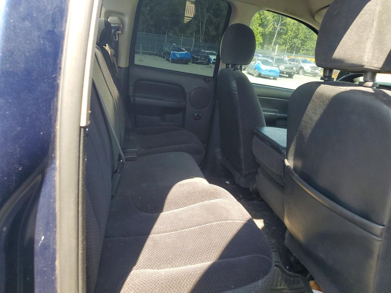 2004 DODGE RAM 1500 ST photo 19