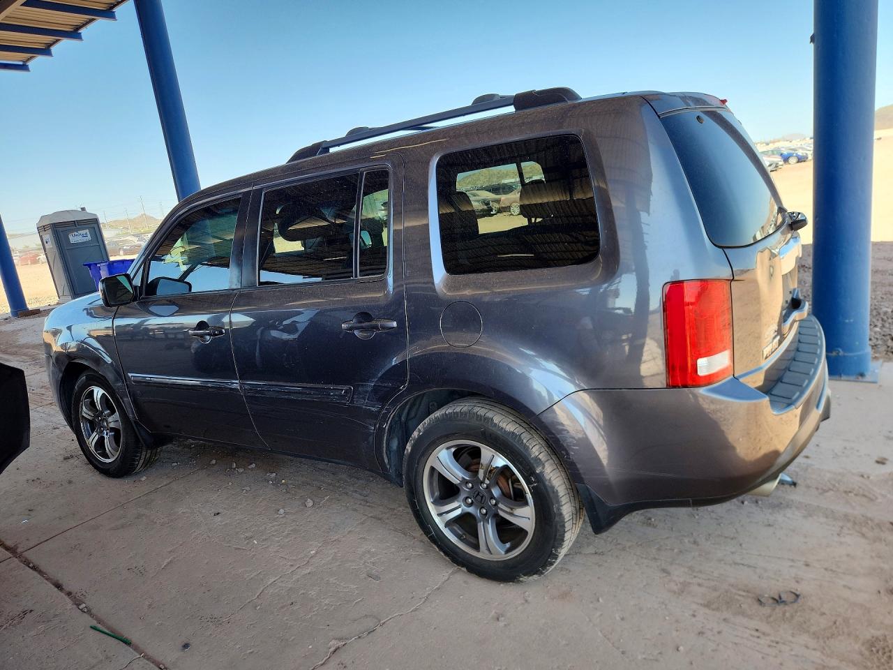 2015 HONDA PILOT SE photo 3