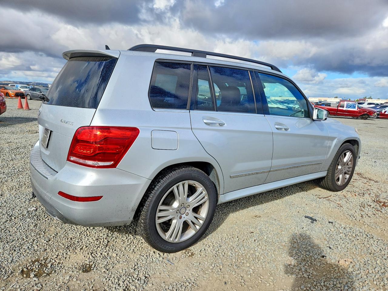 2015 MERCEDES-BENZ GLK 350 4MATIC photo 3