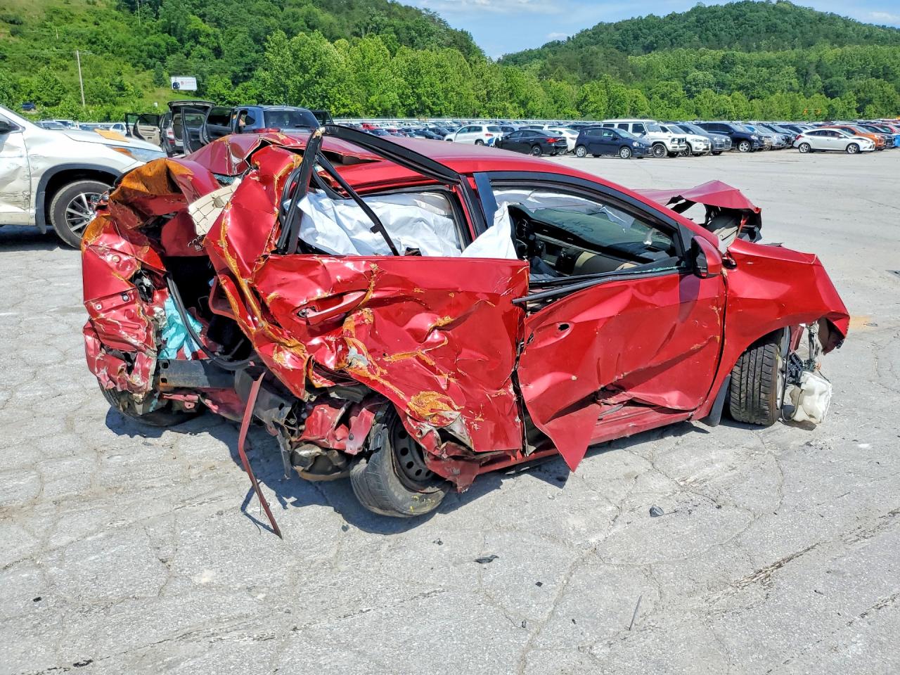 2014 TOYOTA COROLLA LE photo 7