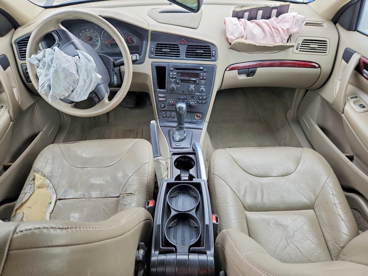 2004 VOLVO XC70 photo 22