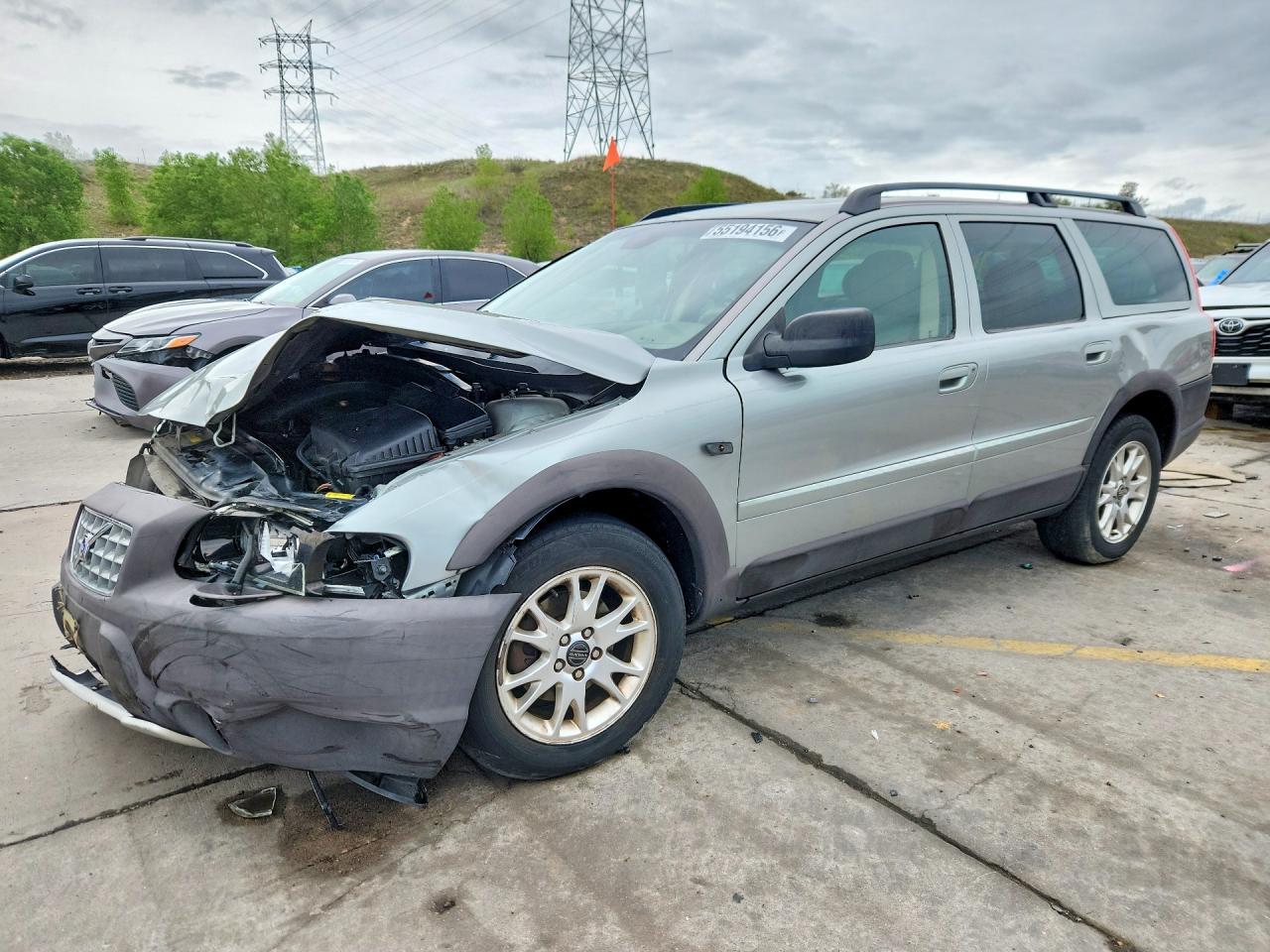 2004 VOLVO XC70