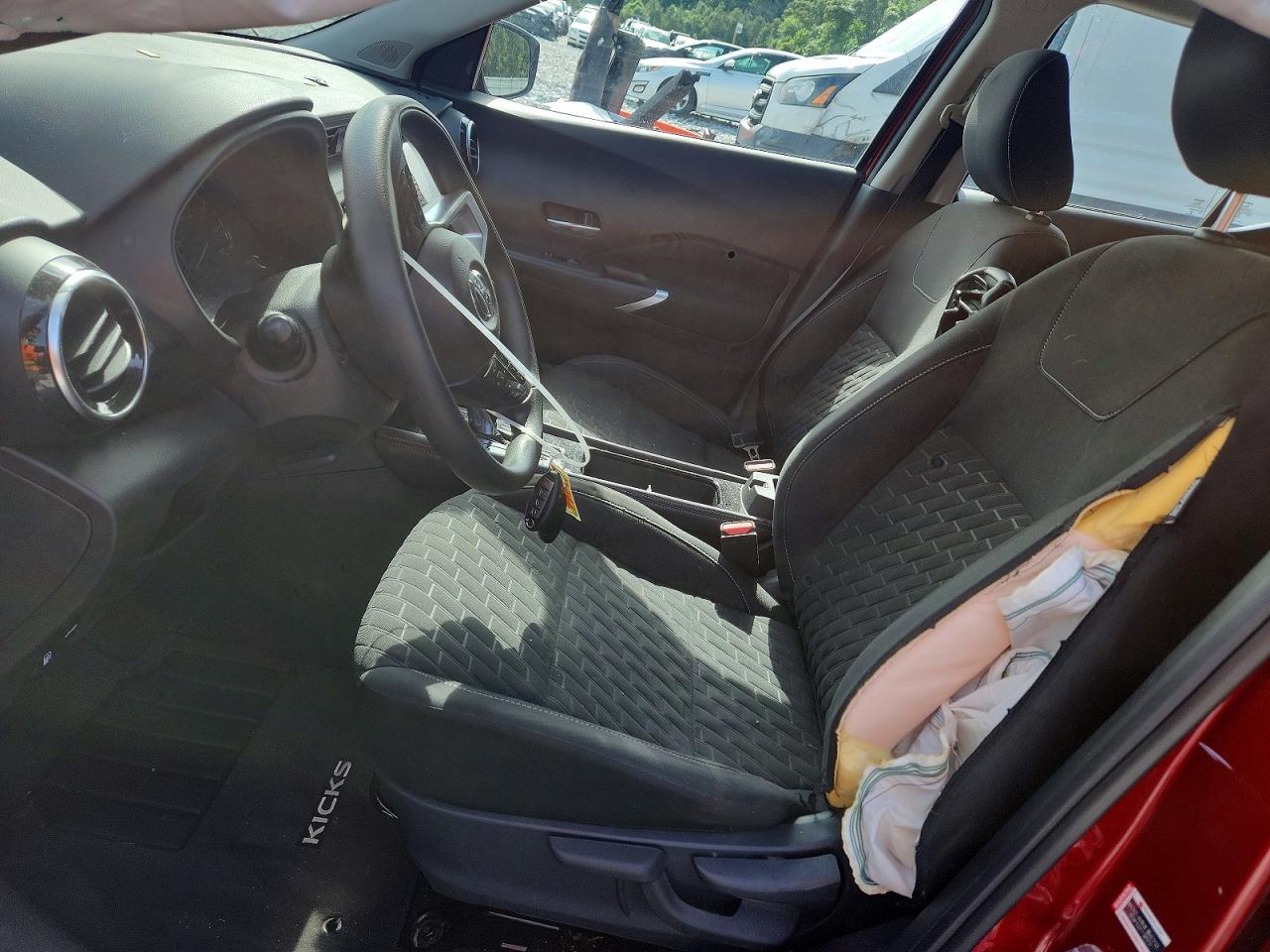 2021 NISSAN KICKS SV photo 7