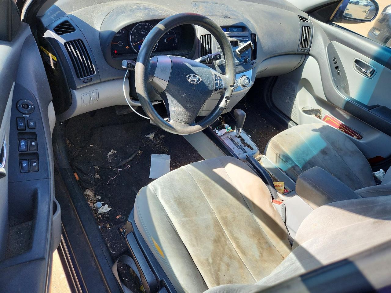 2010 HYUNDAI ELANTRA GLS photo 15