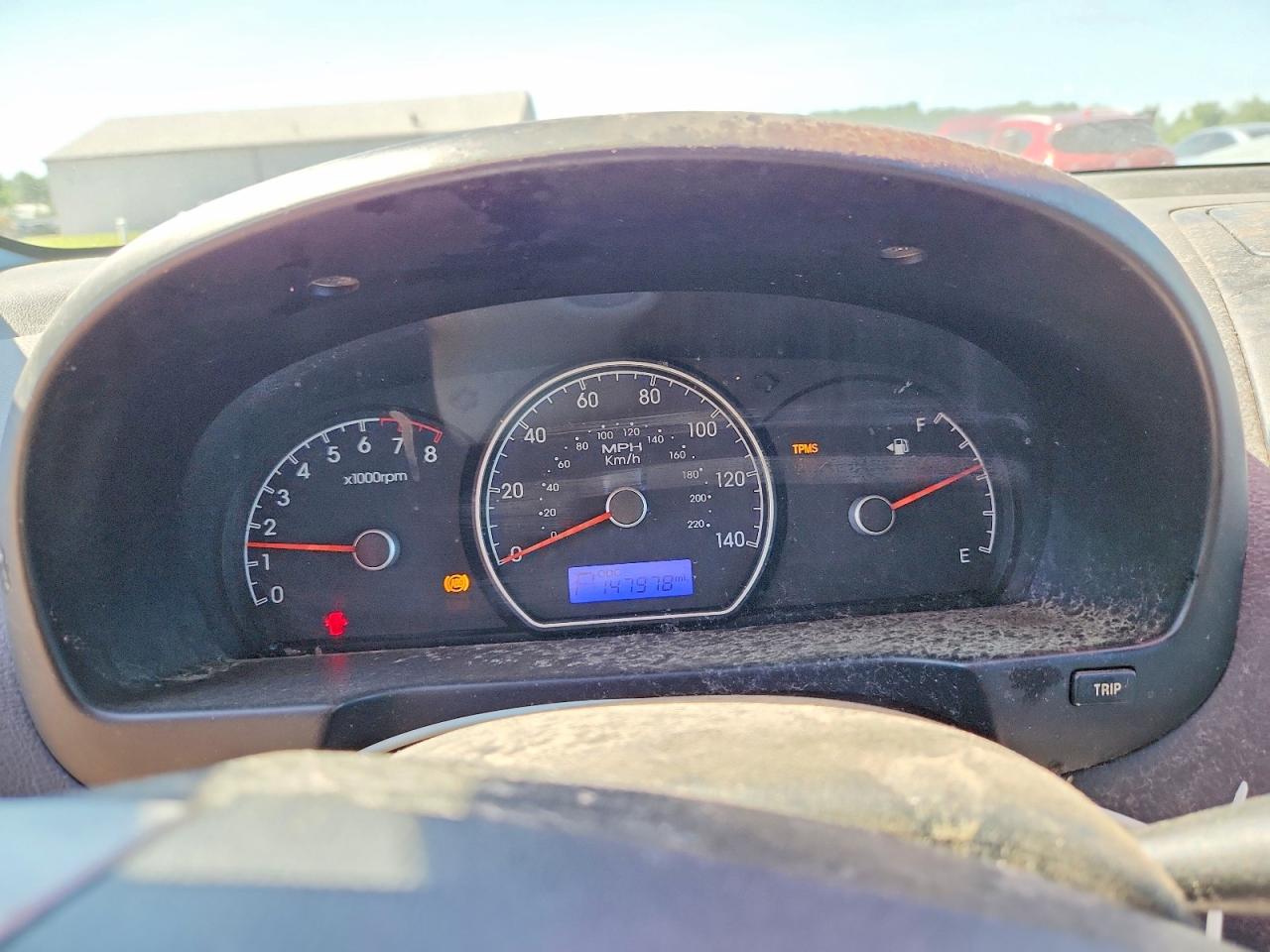 2010 HYUNDAI ELANTRA GLS photo 17