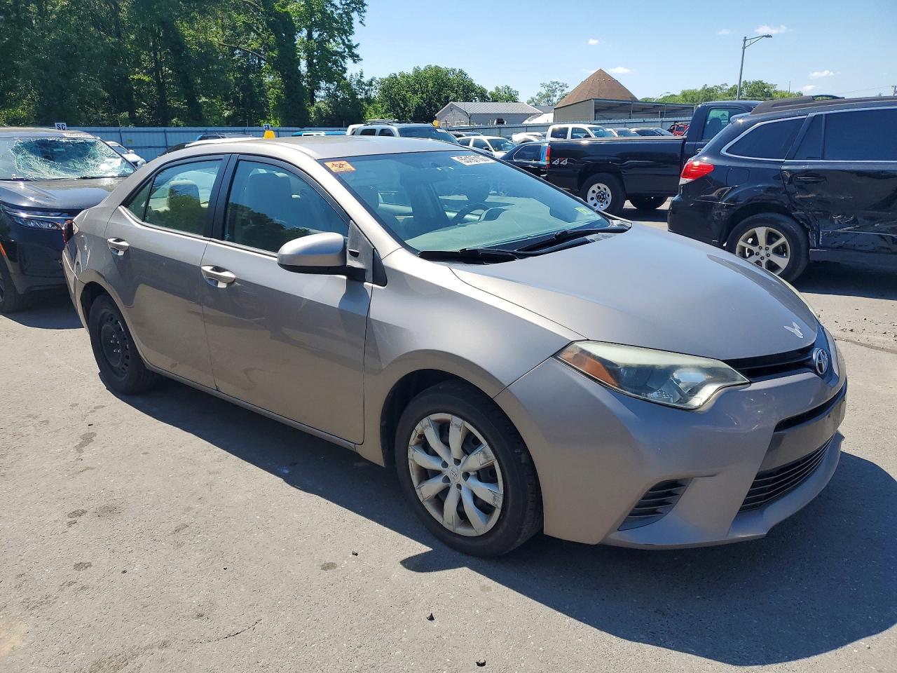 2016 TOYOTA COROLLA LE photo 4