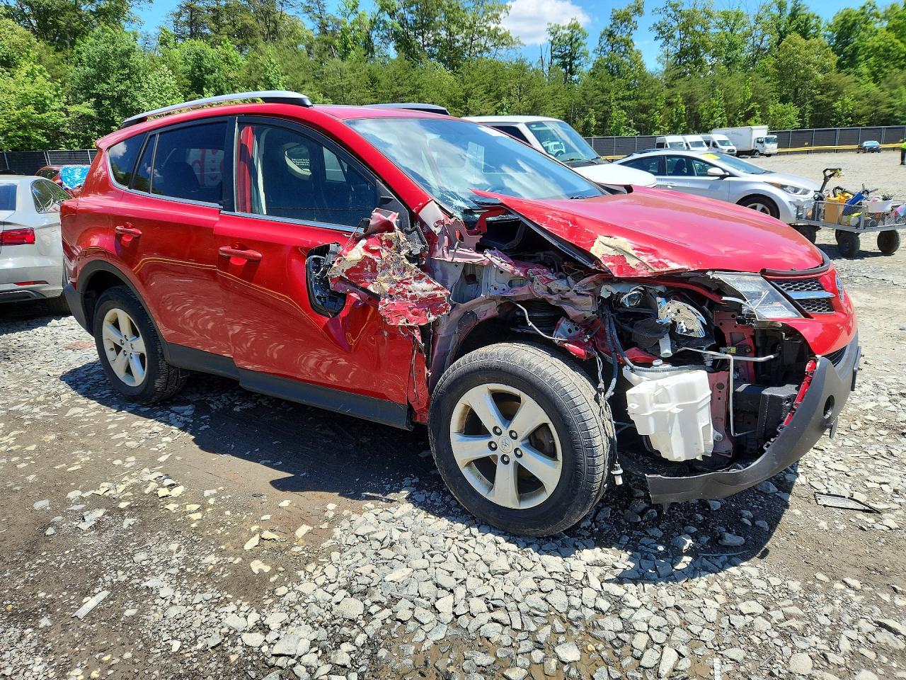 2014 TOYOTA RAV4 XLE photo 7