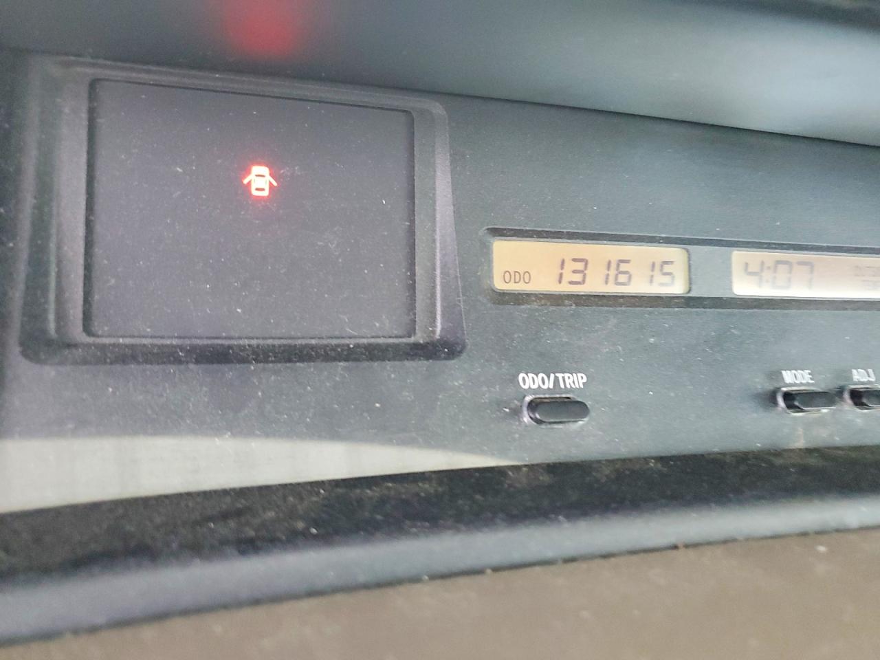 2004 TOYOTA AVALON XL photo 17