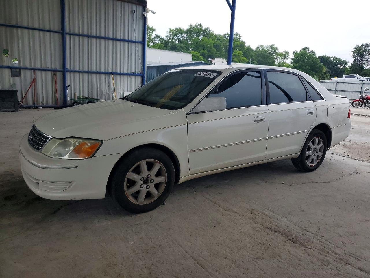 2004 TOYOTA AVALON