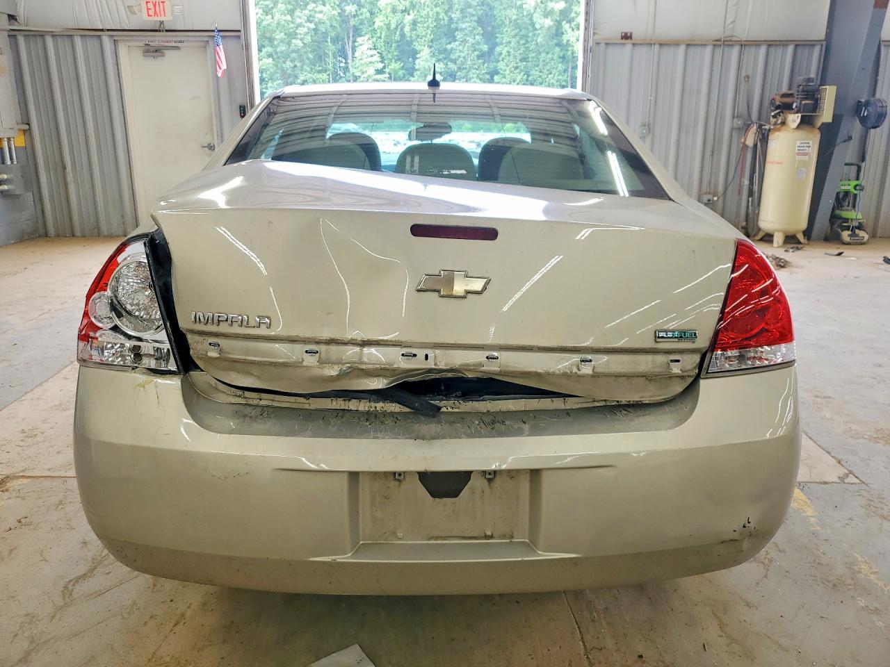 2011 CHEVROLET IMPALA LS photo 11