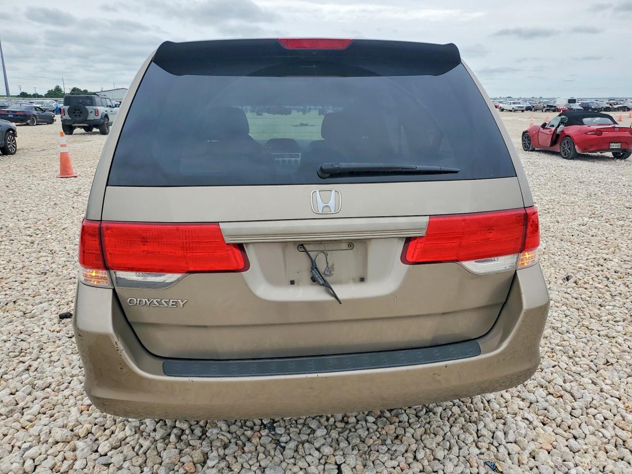 2010 HONDA ODYSSEY LX photo 11