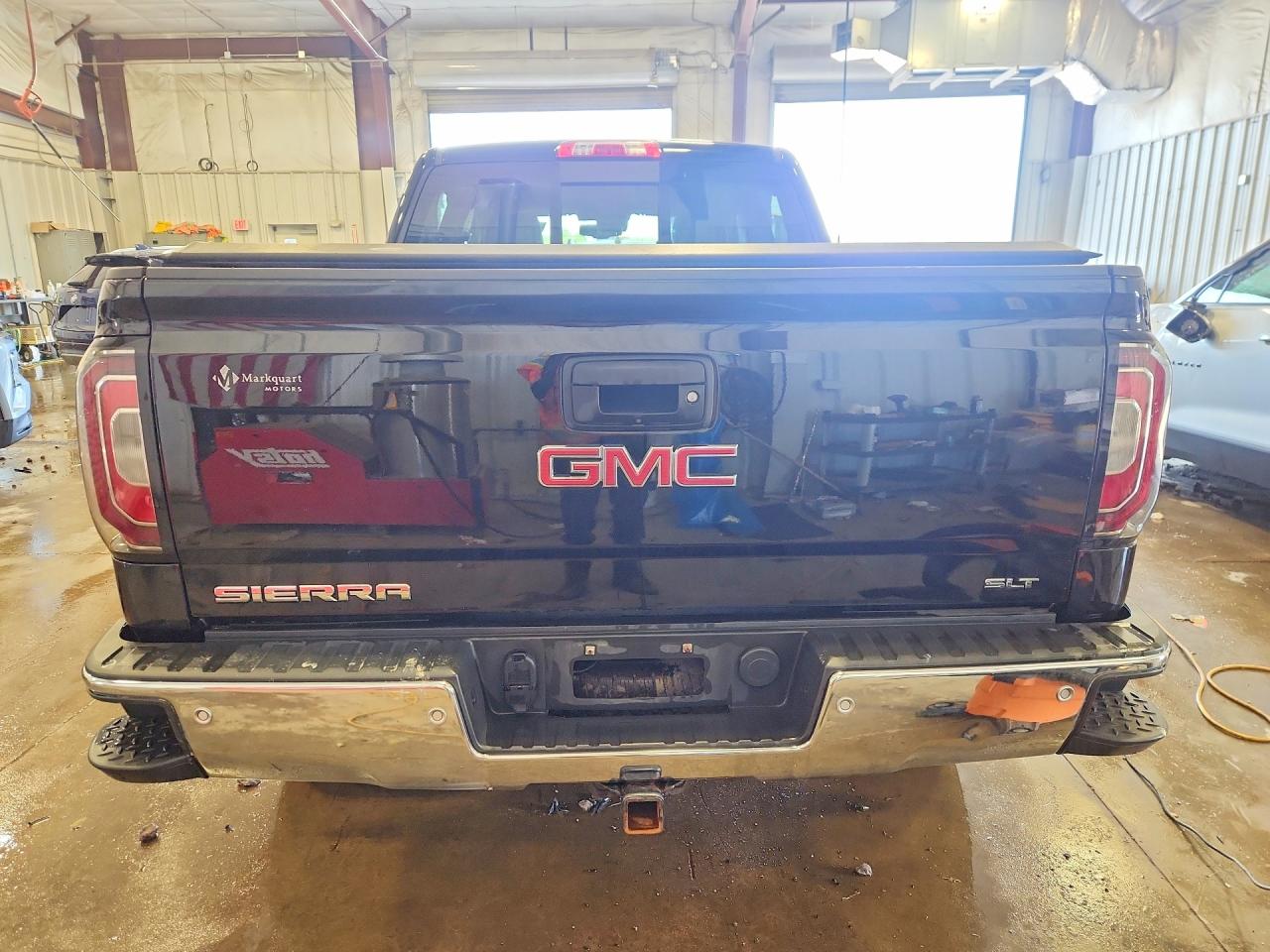 2017 GMC SIERRA K1500 SLT photo 6