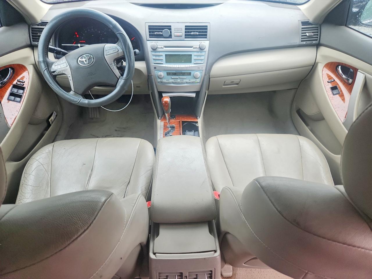 2009 TOYOTA CAMRY XLE photo 8