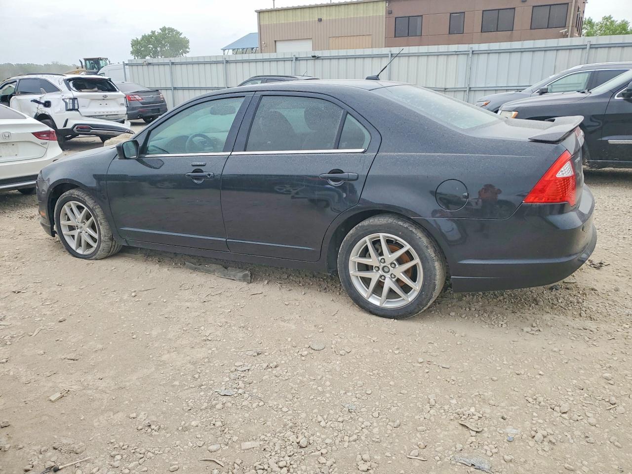 2010 FORD FUSION SEL photo 2
