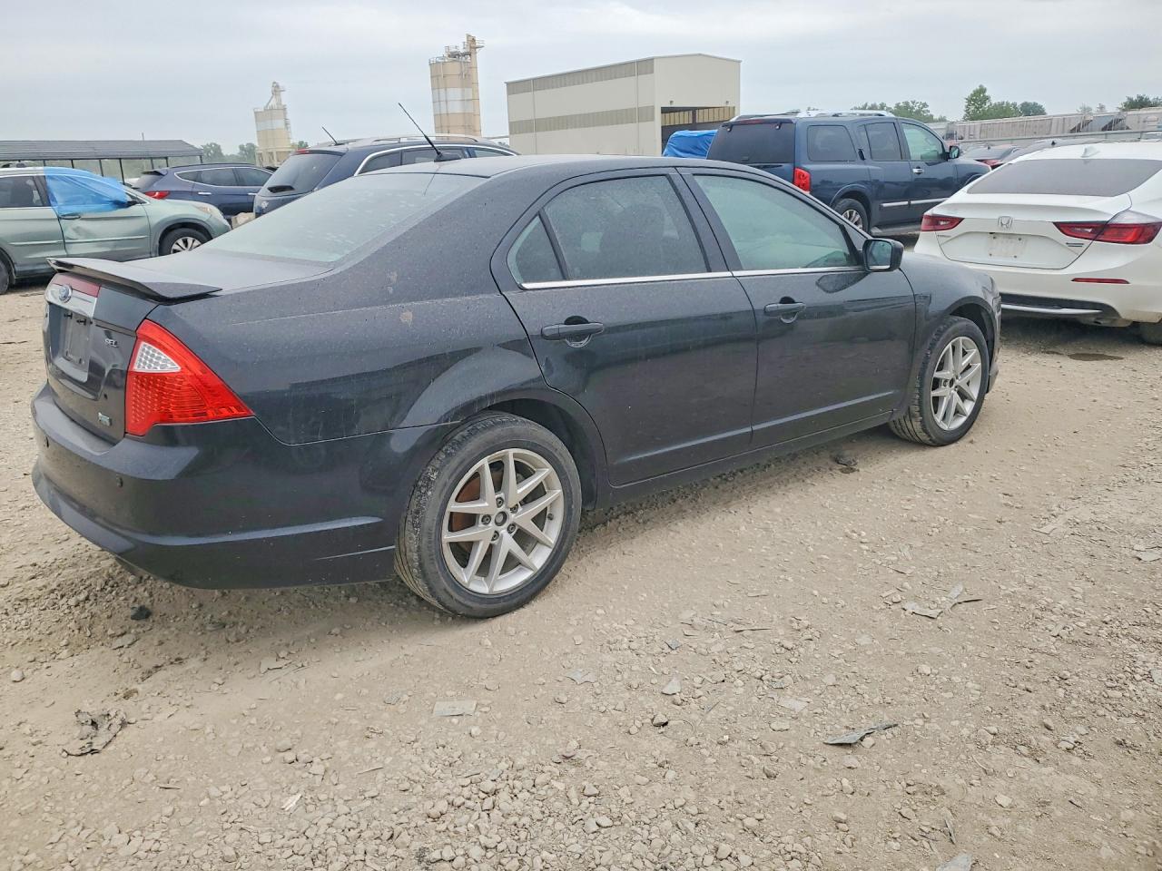 2010 FORD FUSION SEL photo 3