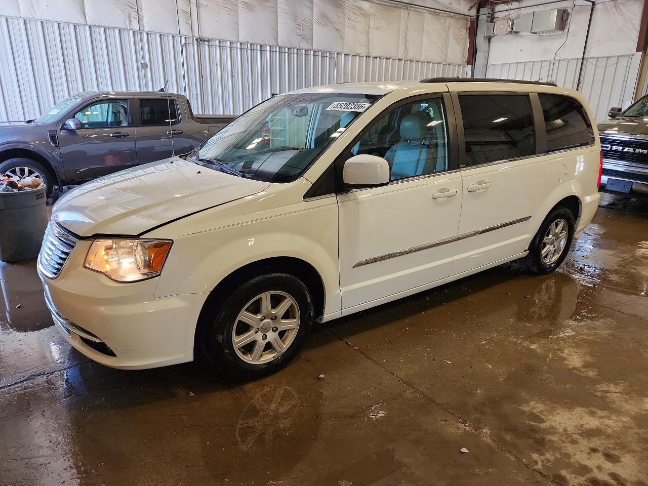 2012 CHRYSLER TOWN & COUNTRY