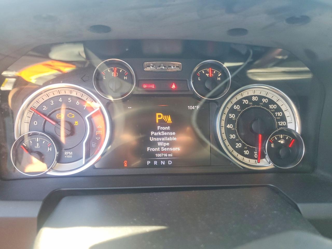 2017 RAM 1500 SLT photo 9