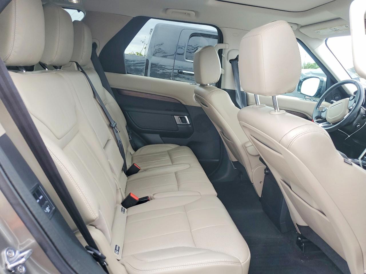2019 LAND ROVER DISCOVERY HSE photo 21