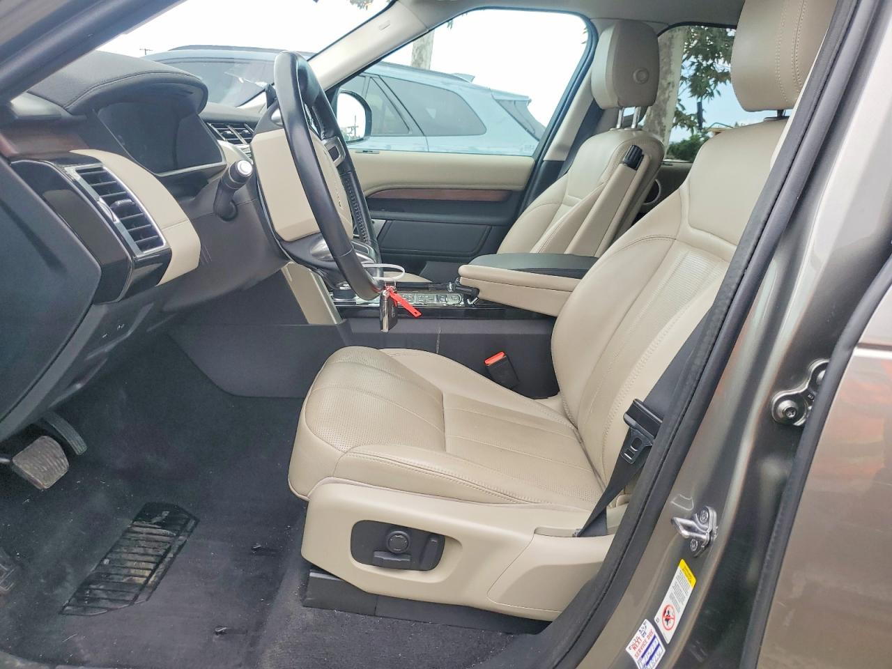 2019 LAND ROVER DISCOVERY HSE photo 13
