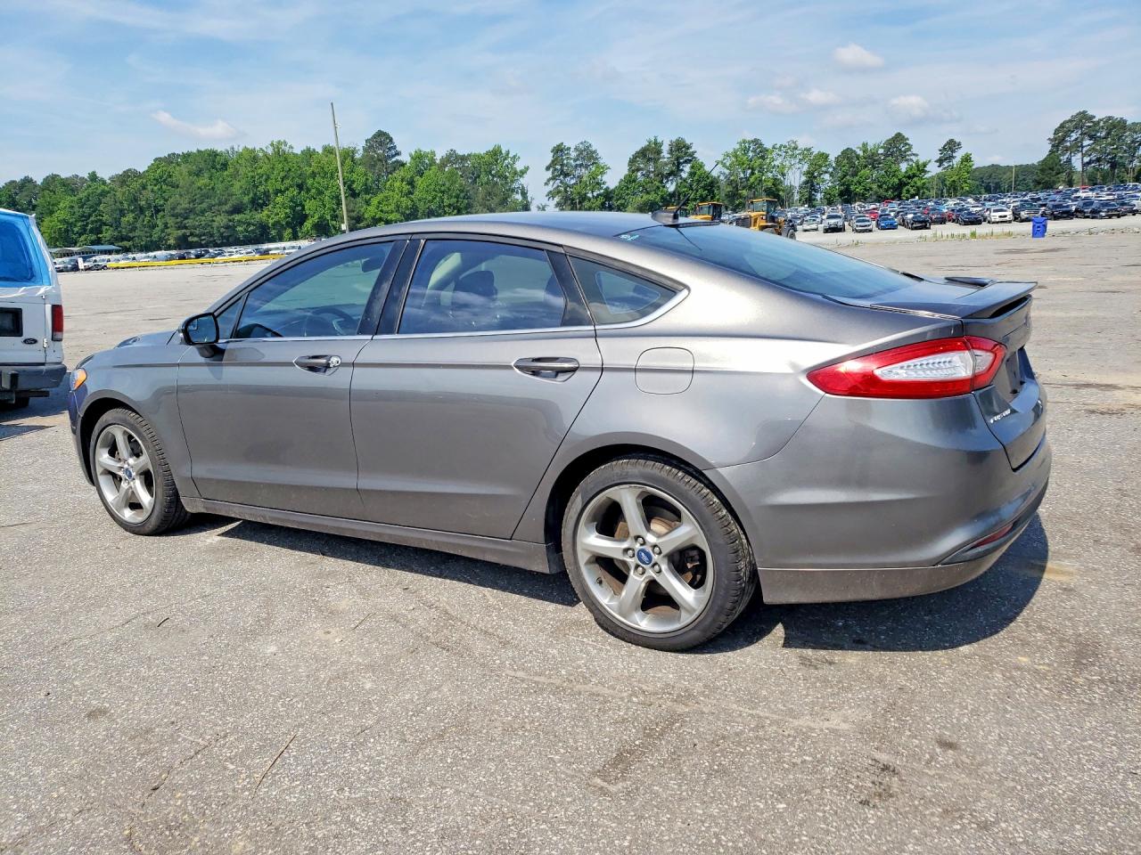 2013 FORD FUSION SE photo 2