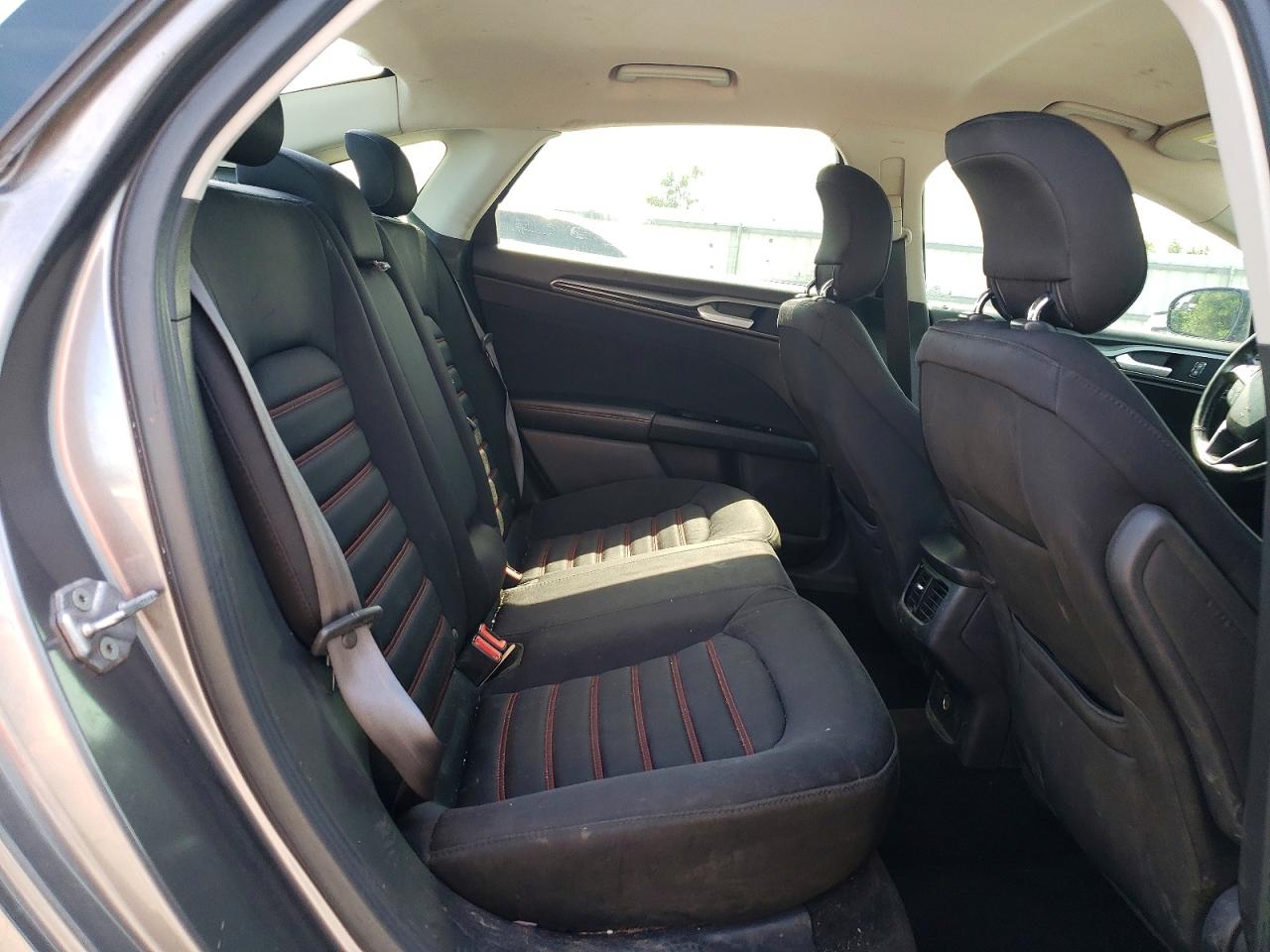 2013 FORD FUSION SE photo 10