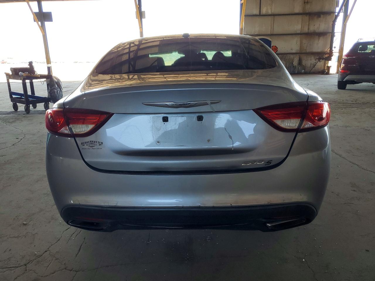 2015 CHRYSLER 200 S photo 11