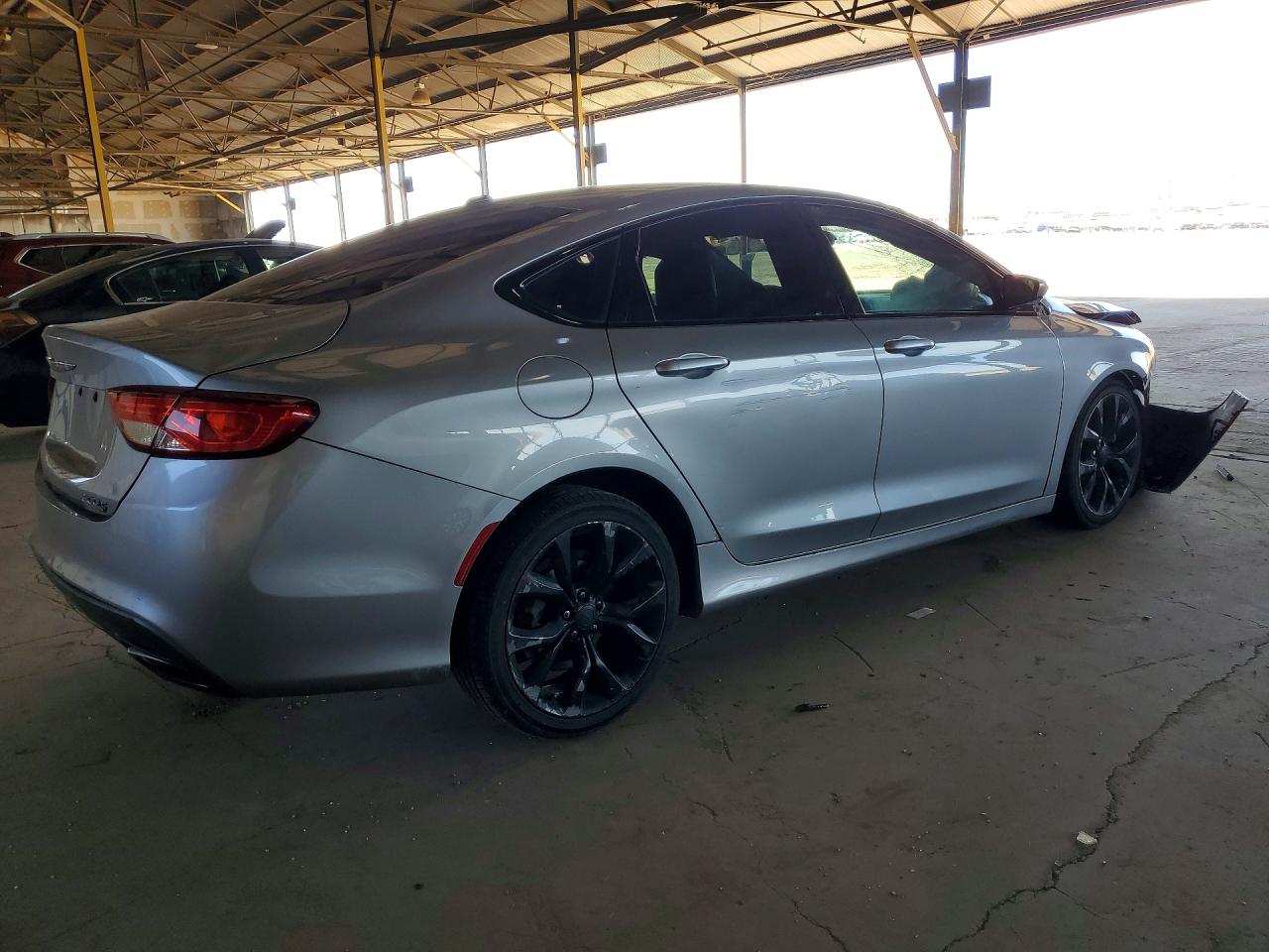 2015 CHRYSLER 200 S photo 5