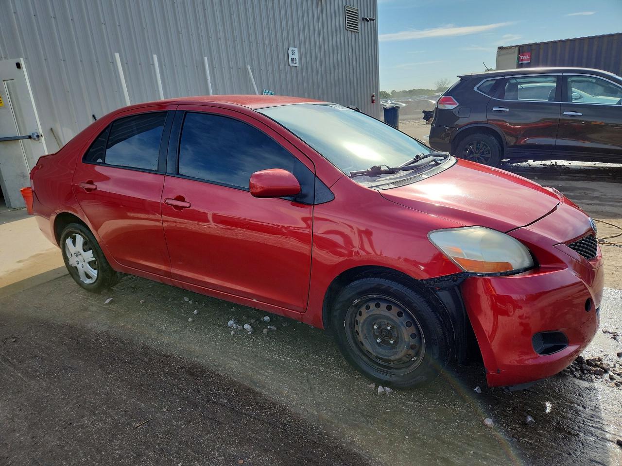 2010 TOYOTA YARIS BASE photo 4