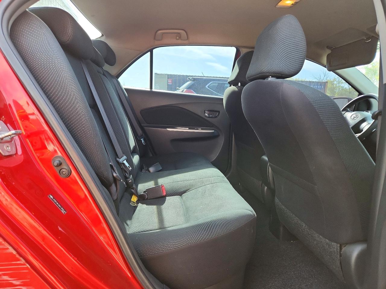 2010 TOYOTA YARIS BASE photo 10