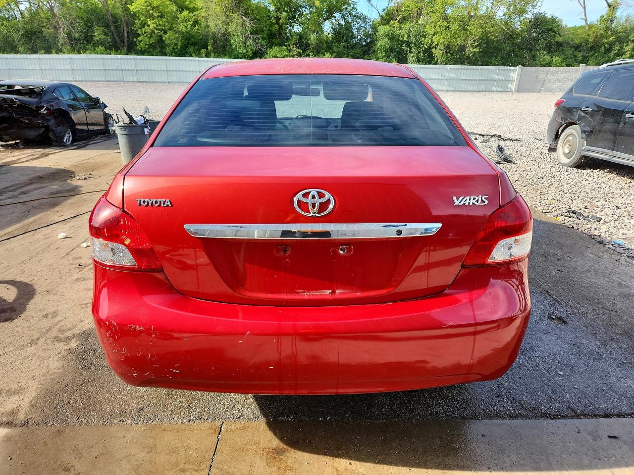 2010 TOYOTA YARIS BASE photo 6