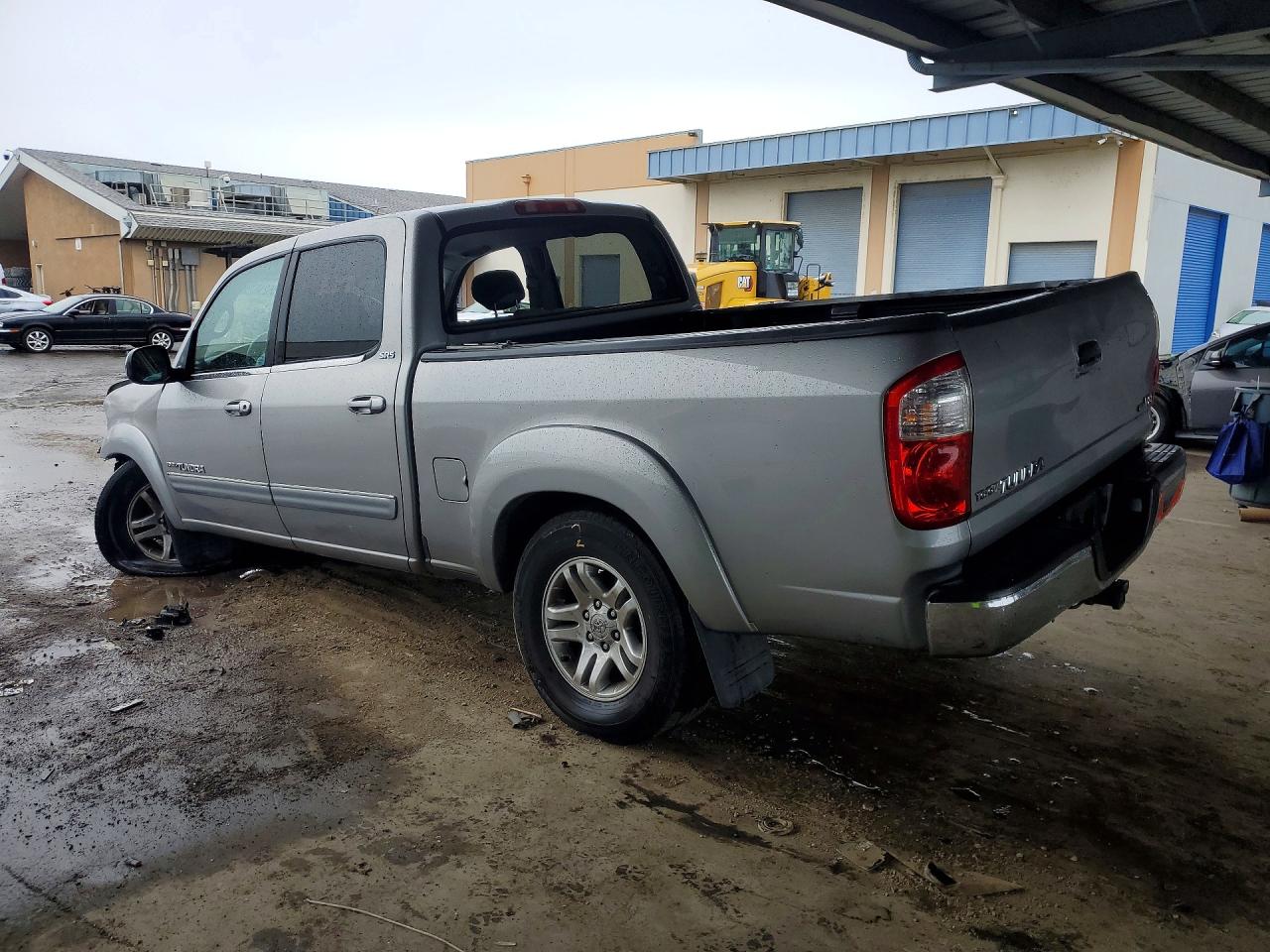 2004 TOYOTA TUNDRA DOUBLE CAB SR5 photo 2