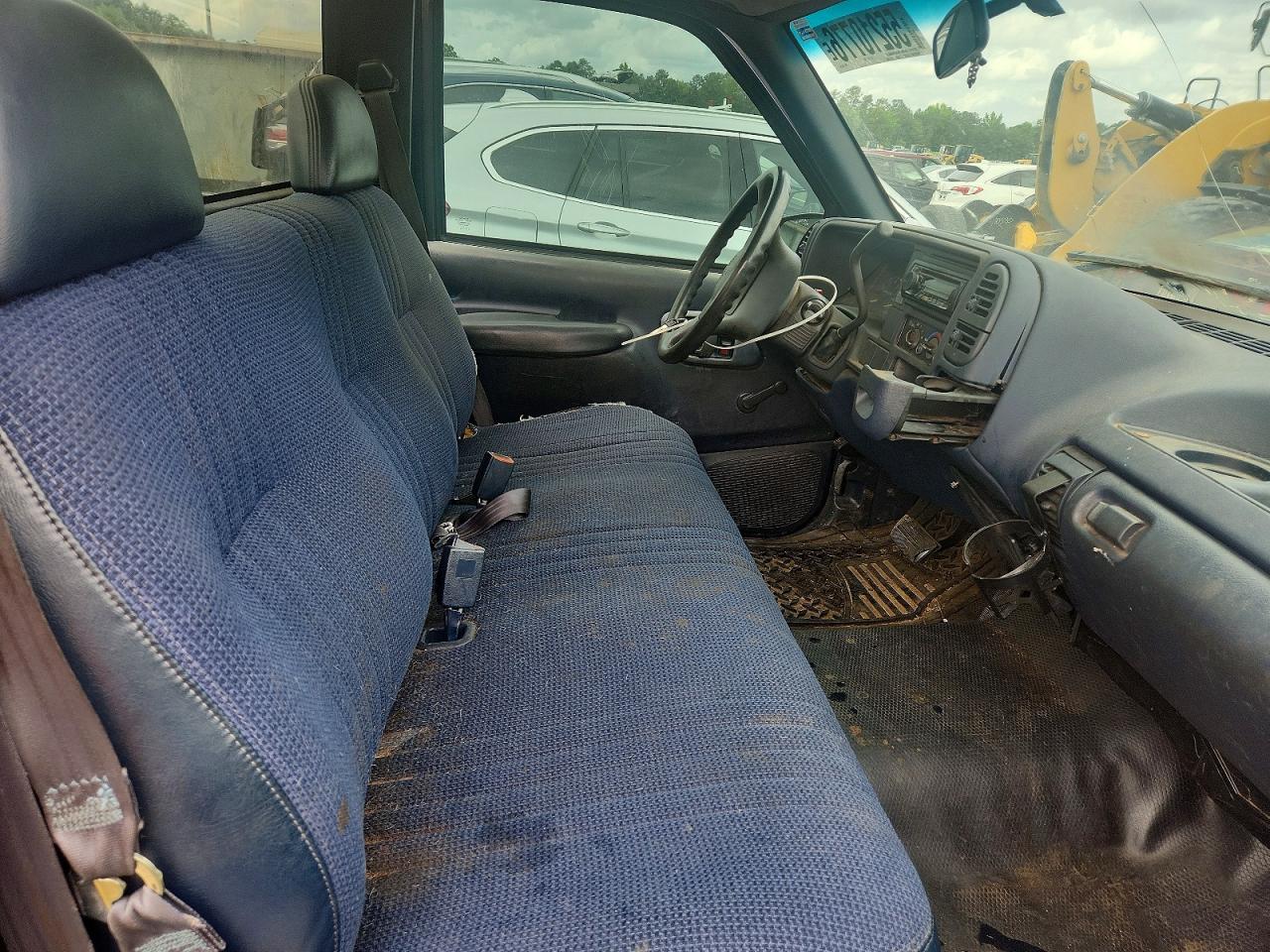1995 GMC SIERRA C2500 photo 19
