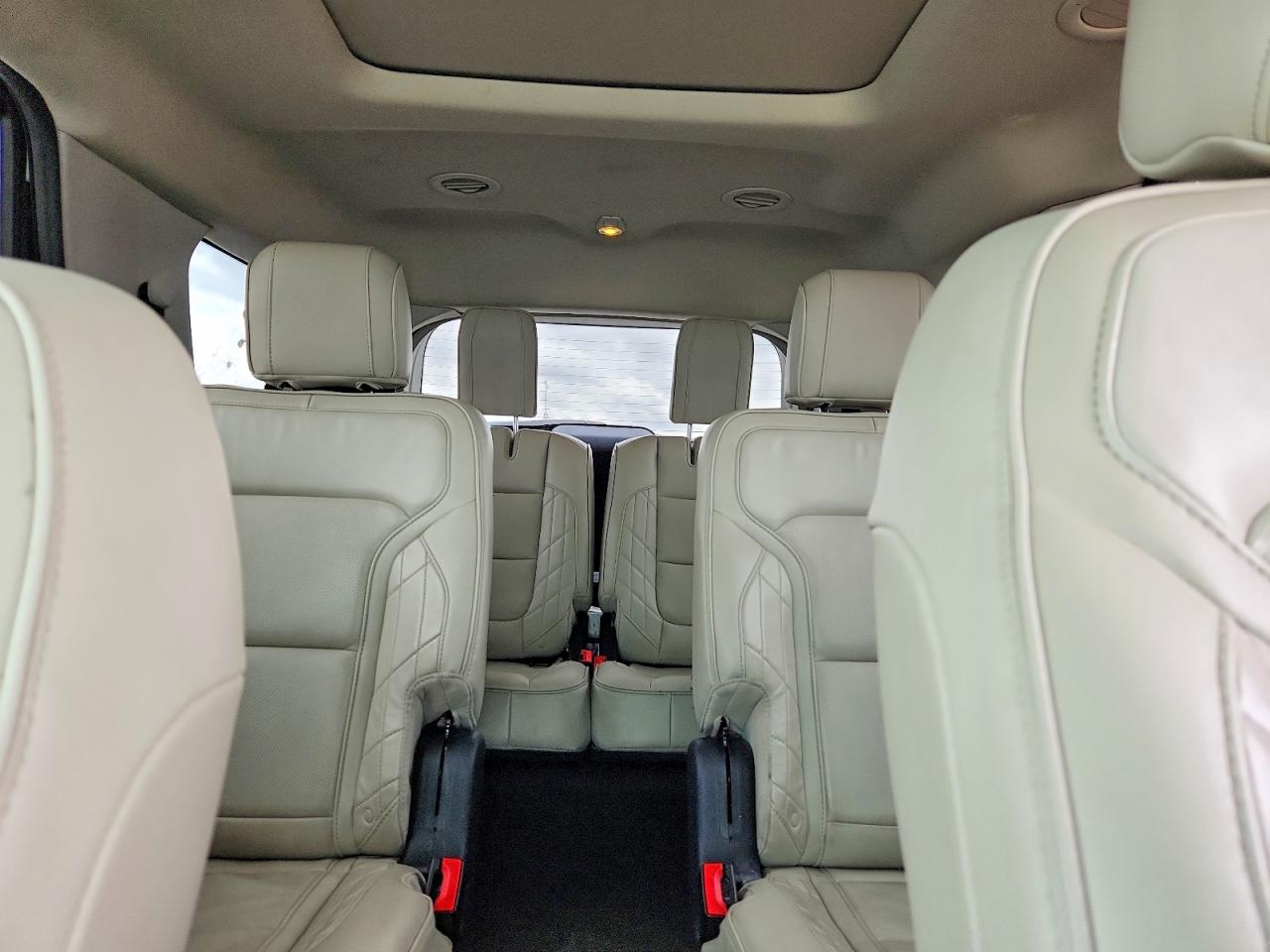 2016 FORD EXPLORER PLATINUM photo 19