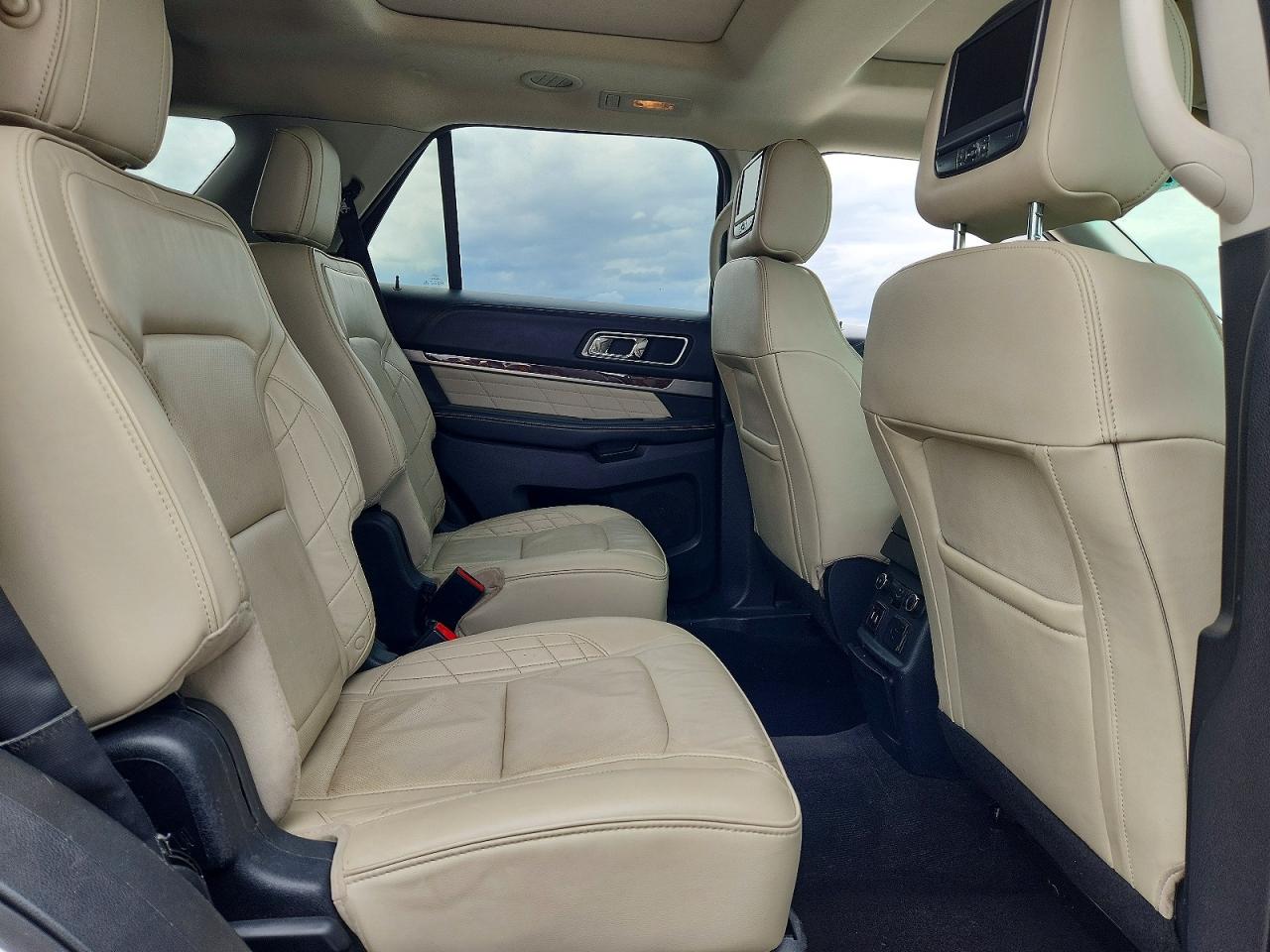 2016 FORD EXPLORER PLATINUM photo 21
