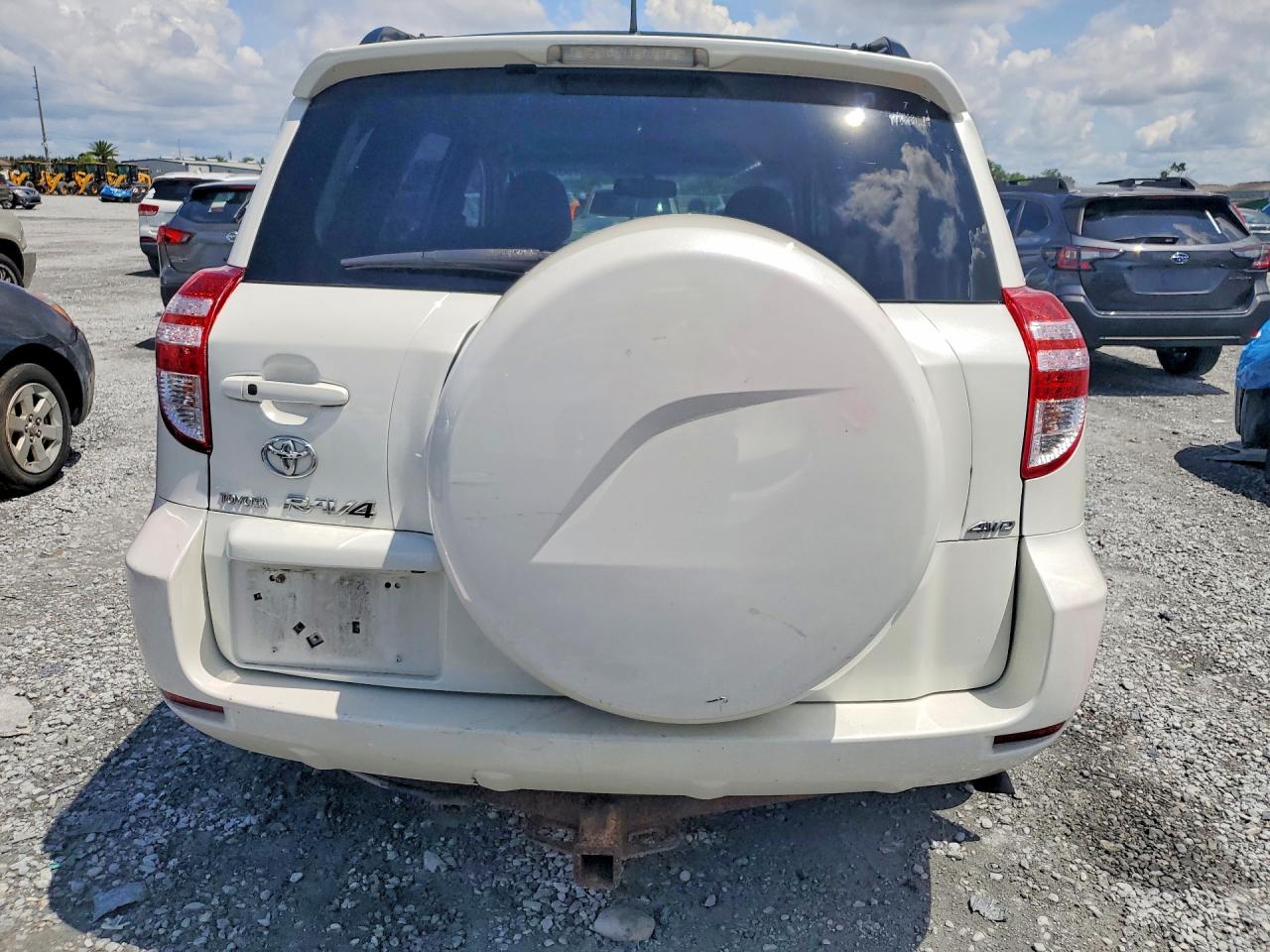 2010 TOYOTA RAV4 LIMITED photo 16