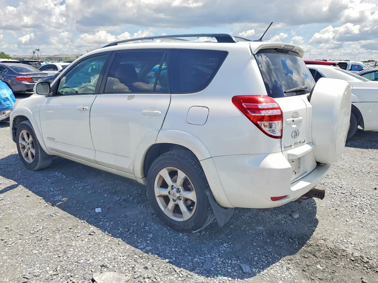 2010 TOYOTA RAV4 LIMITED photo 4