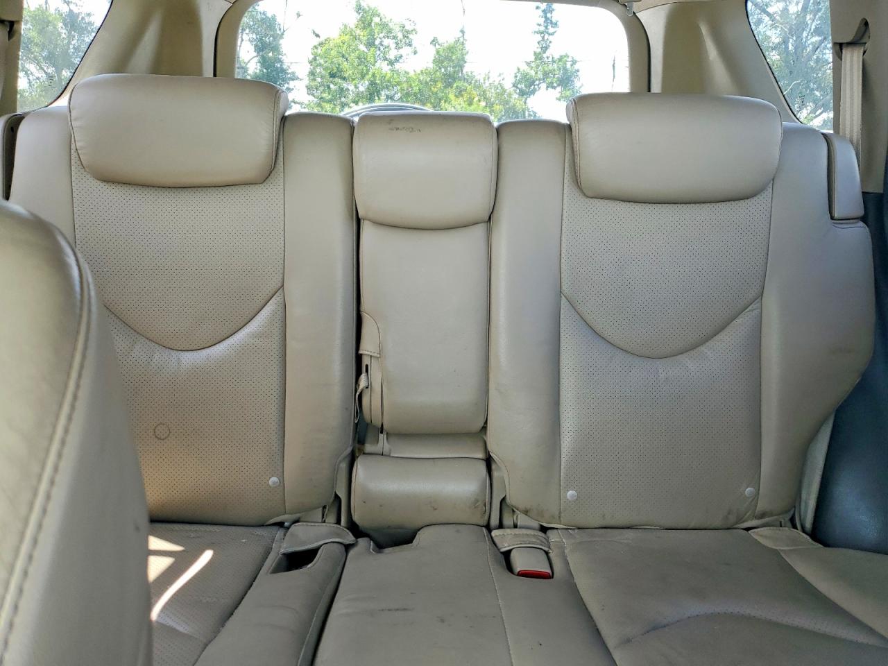 2010 TOYOTA RAV4 LIMITED photo 28