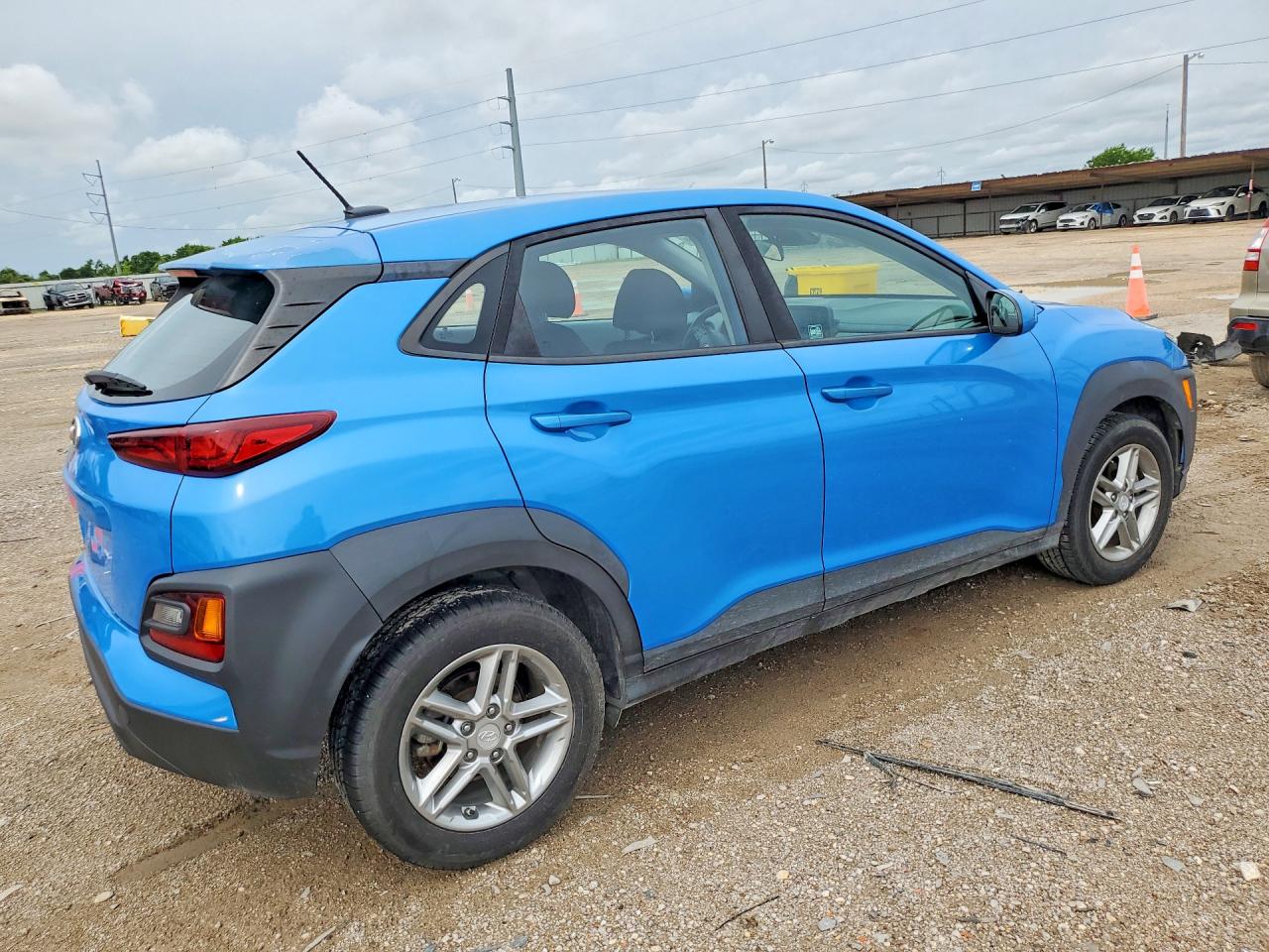 2020 HYUNDAI KONA SE photo 7