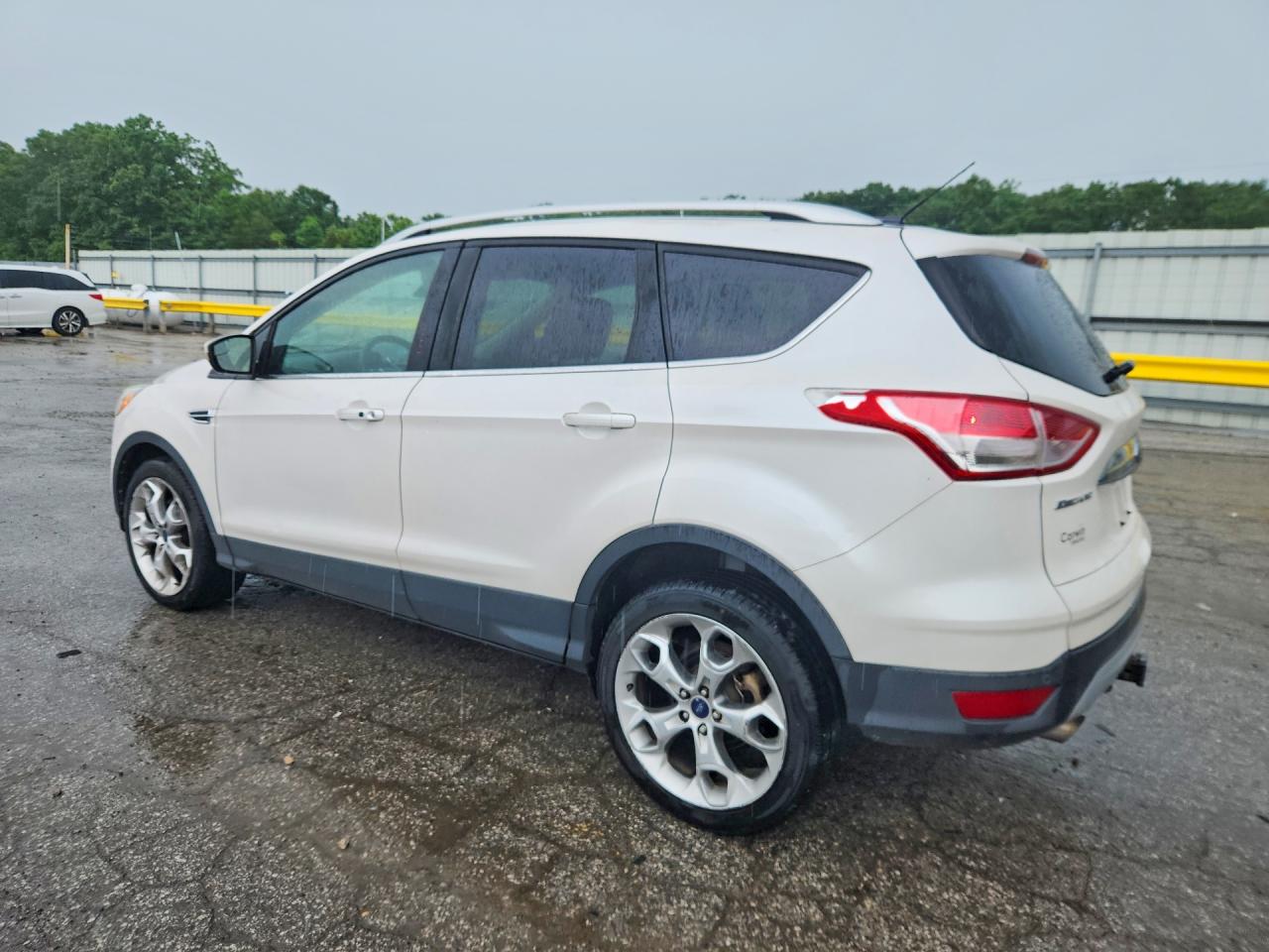 2016 FORD ESCAPE TITANIUM photo 4