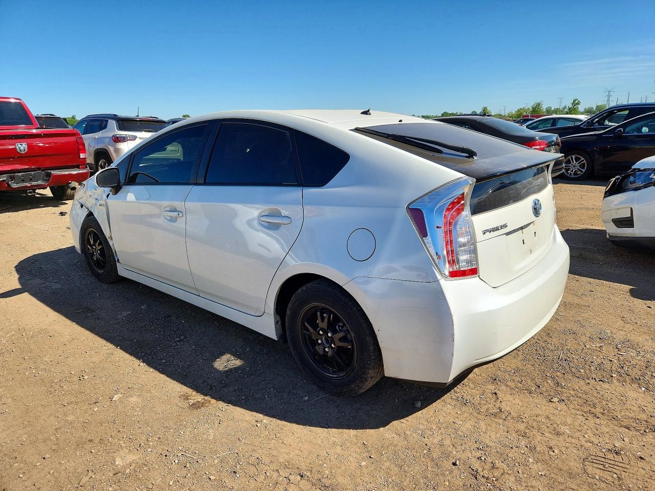 2015 TOYOTA PRIUS TWO photo 3