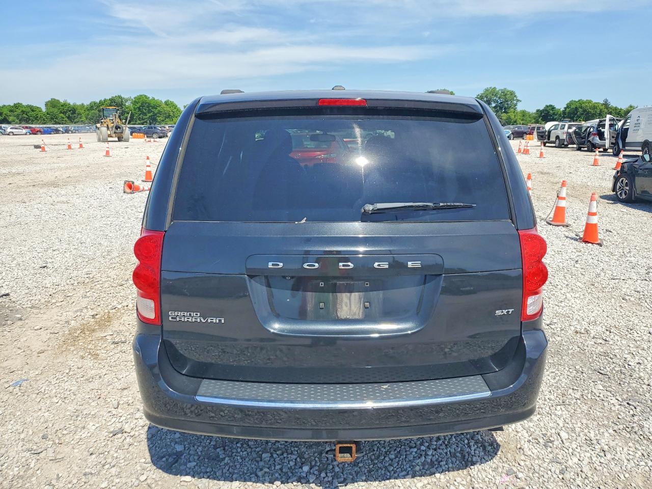 2015 DODGE GRAND CARAVAN SXT photo 16