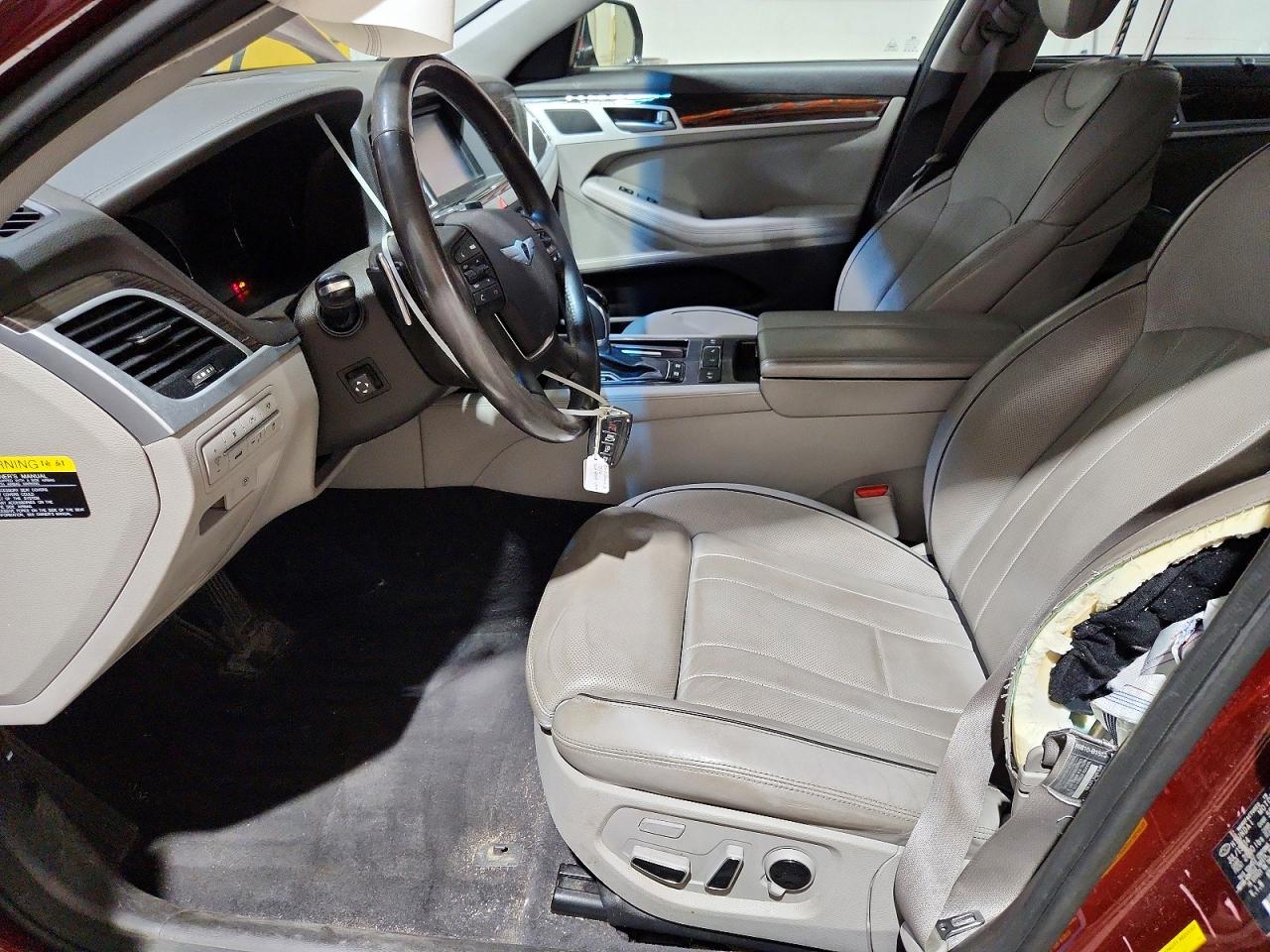 2015 HYUNDAI GENESIS 3.8L photo 7