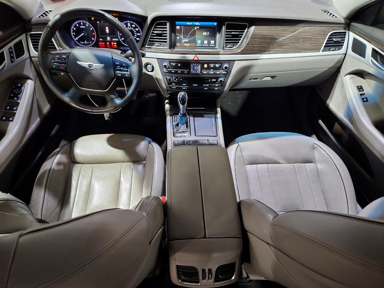 2015 HYUNDAI GENESIS 3.8L photo 8