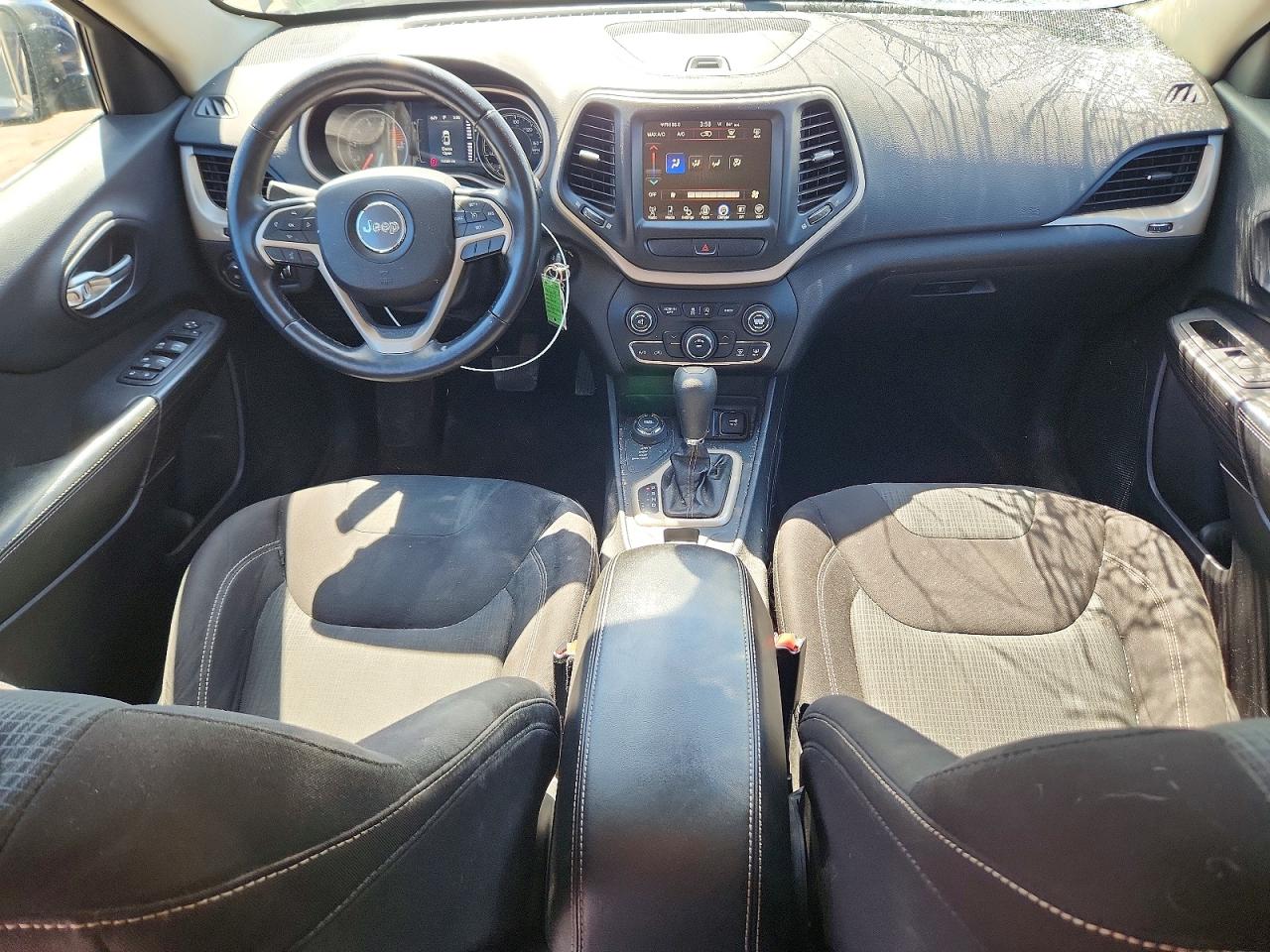 2016 JEEP CHEROKEE LATITUDE photo 22