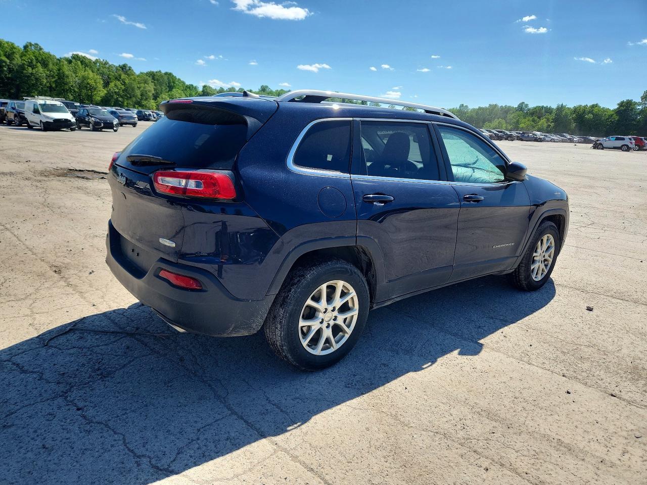 2016 JEEP CHEROKEE LATITUDE photo 7
