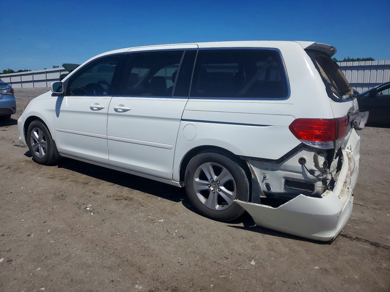 2010 HONDA ODYSSEY TOURING photo 3