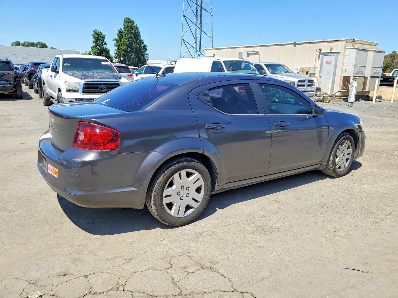 2014 DODGE AVENGER SE photo 3