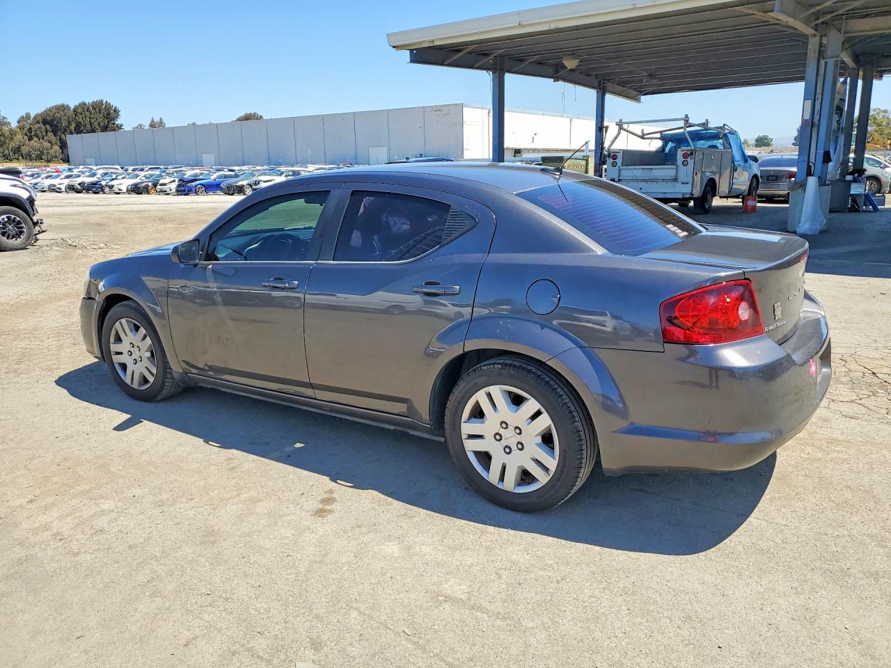 2014 DODGE AVENGER SE photo 2