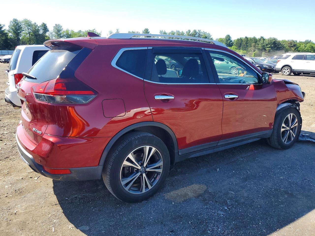 2019 NISSAN ROGUE SV photo 5